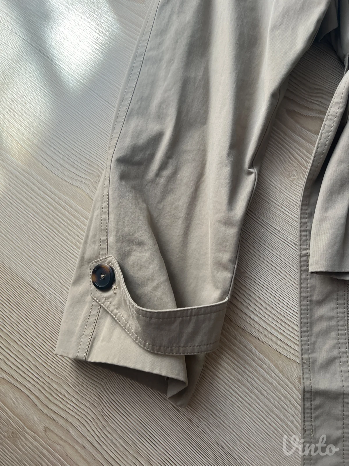 Bershka-tranch mantilic kratki