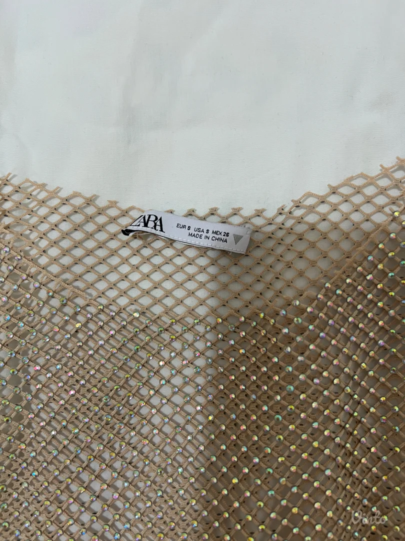 Zara -zlatni top sa cirkonima