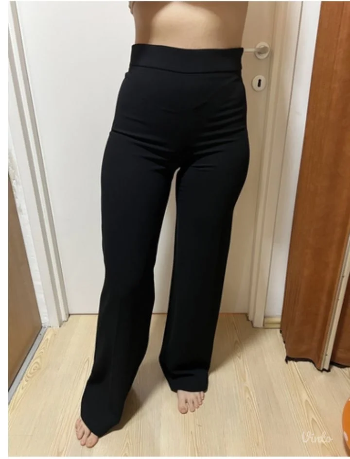 Zara-crne elegantne pantalone