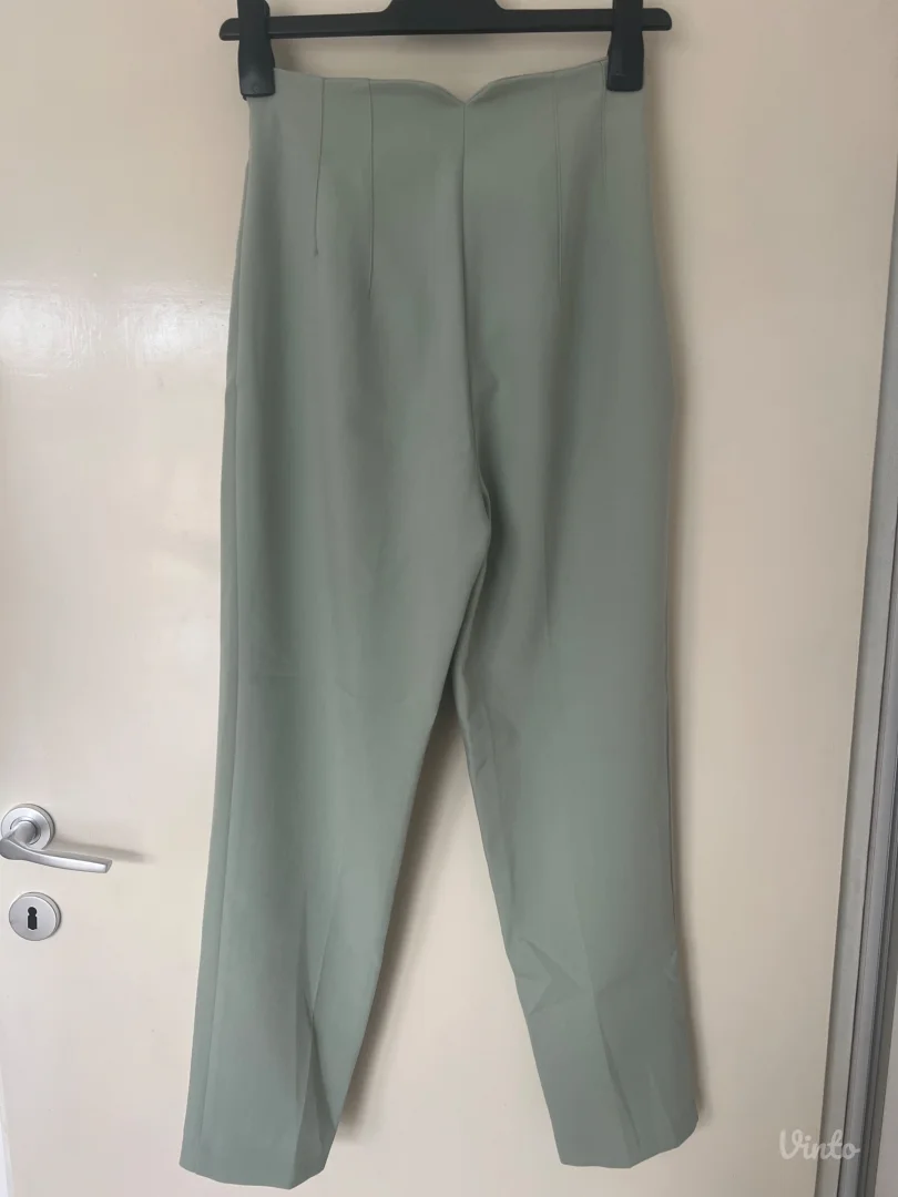 Zara-pantalone visokog struka