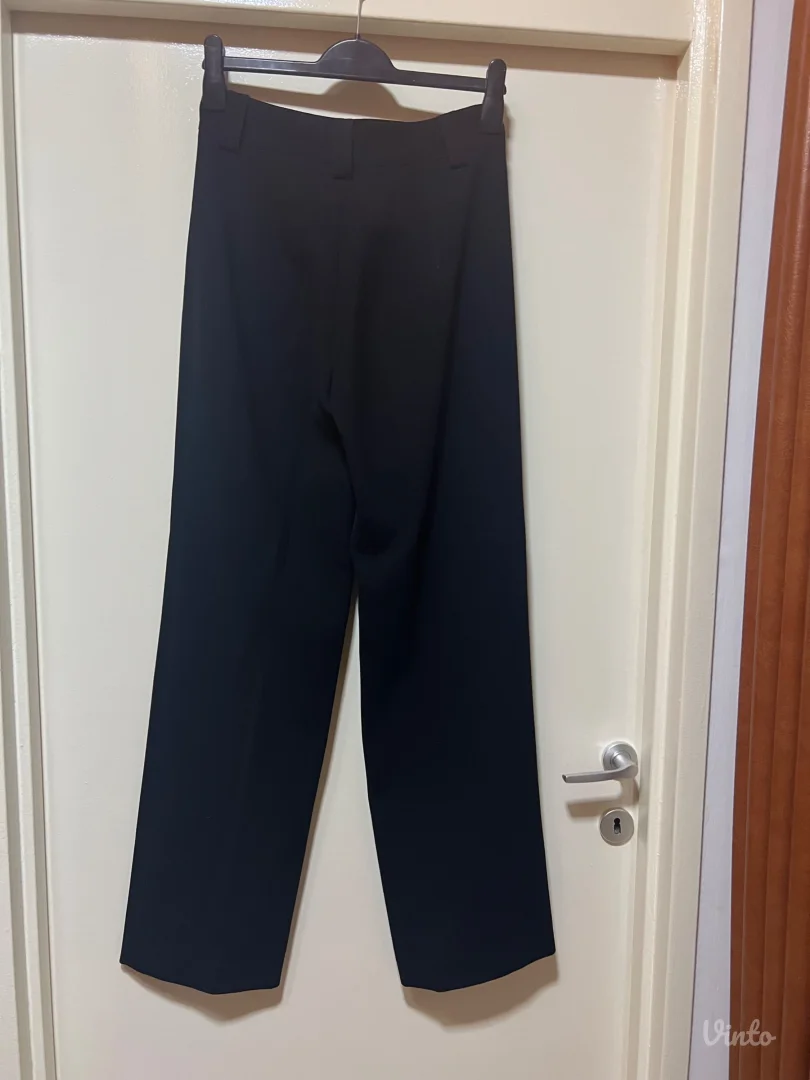 Zara-pantalone ravnih nogavica