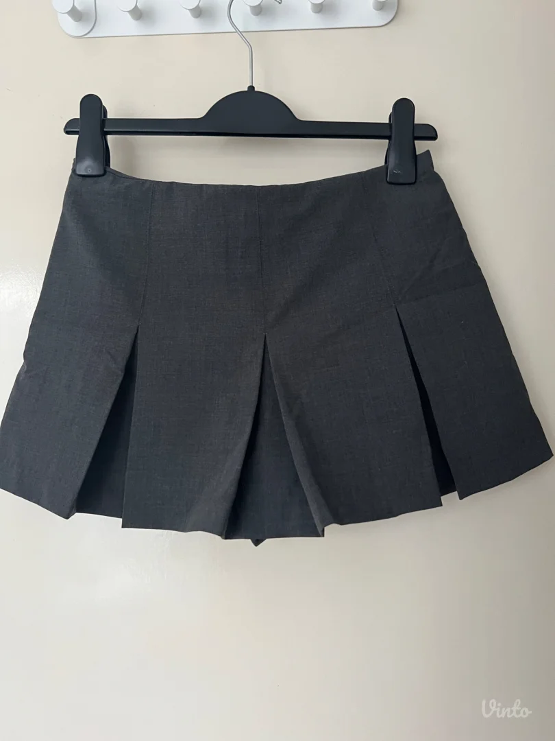 Zara- sivi skort