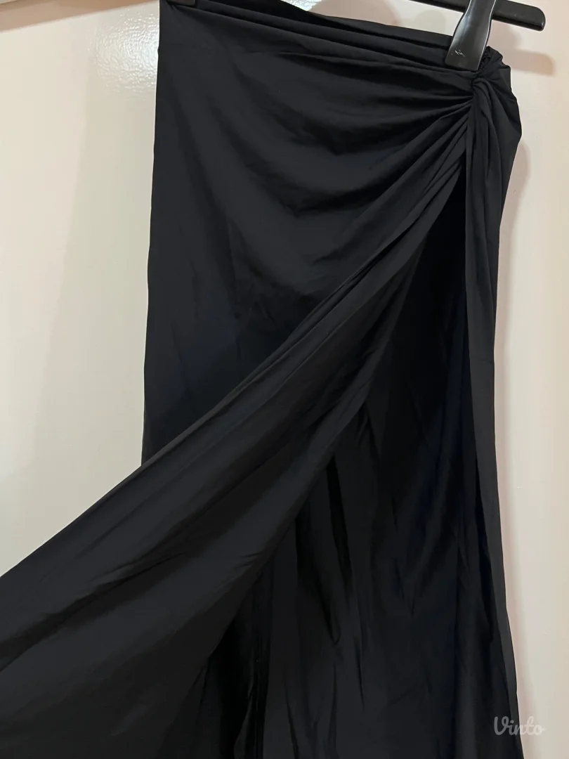 H&M plazna suknja u materijalu kupaceg