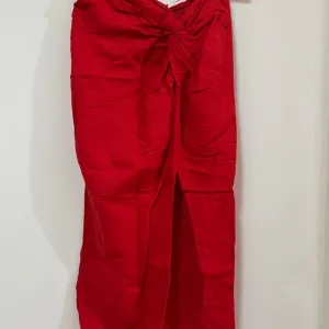 H&M lanena suknja sa slicem