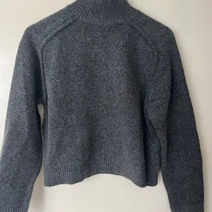 H&M dzemper