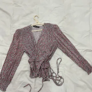 Zara bluza