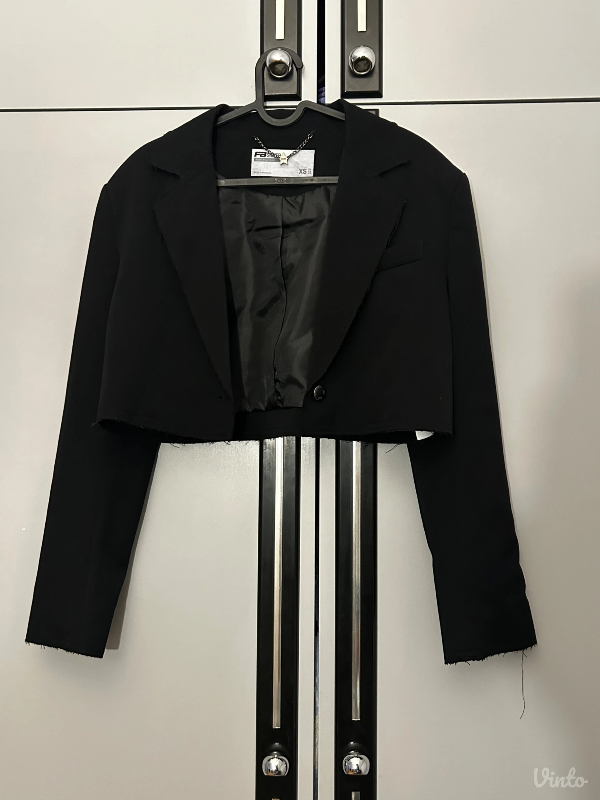 Crni crop sako