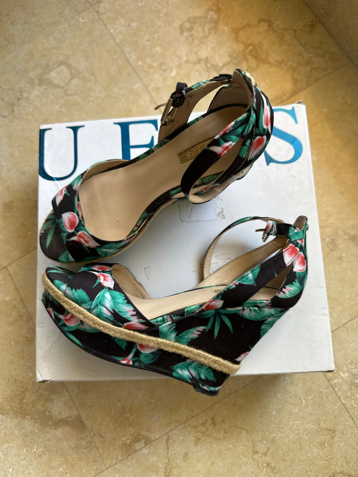 Guess,original sandale