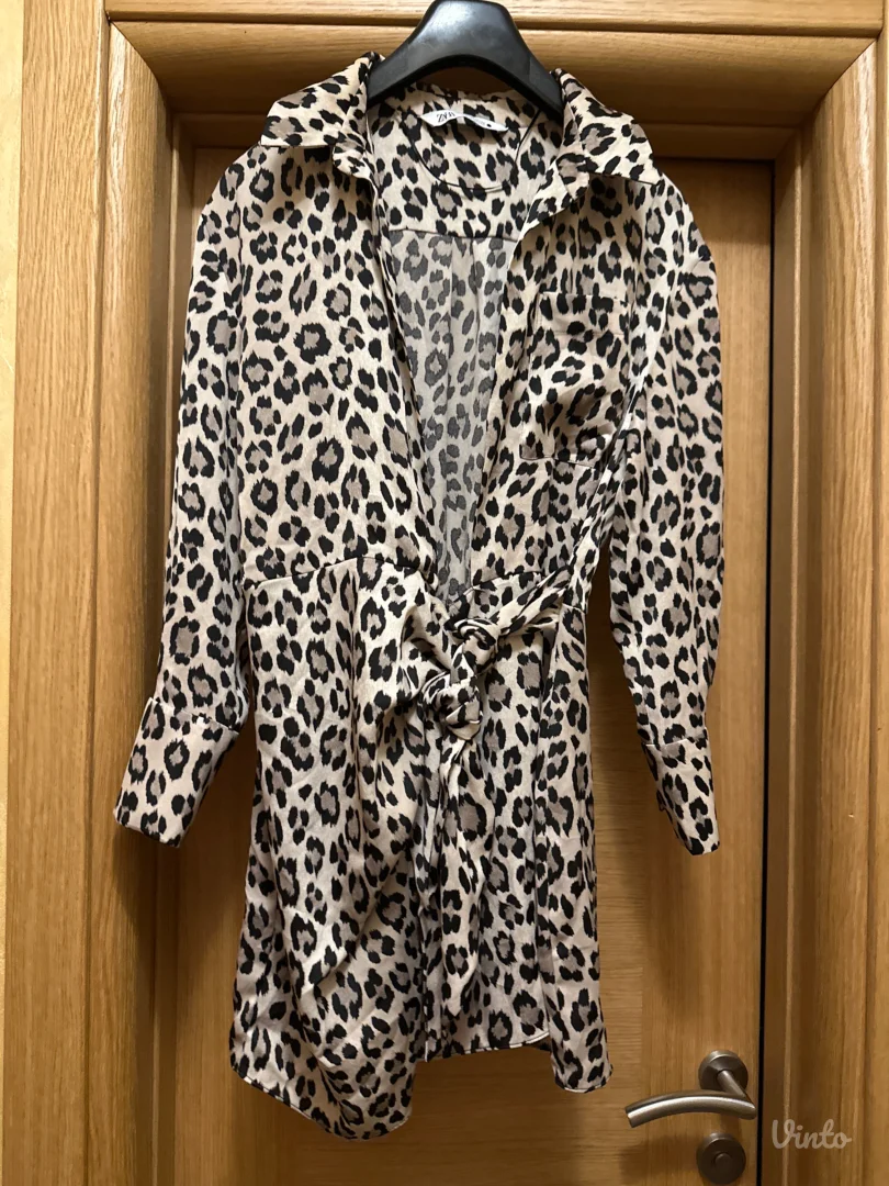 Zara moderna haljina