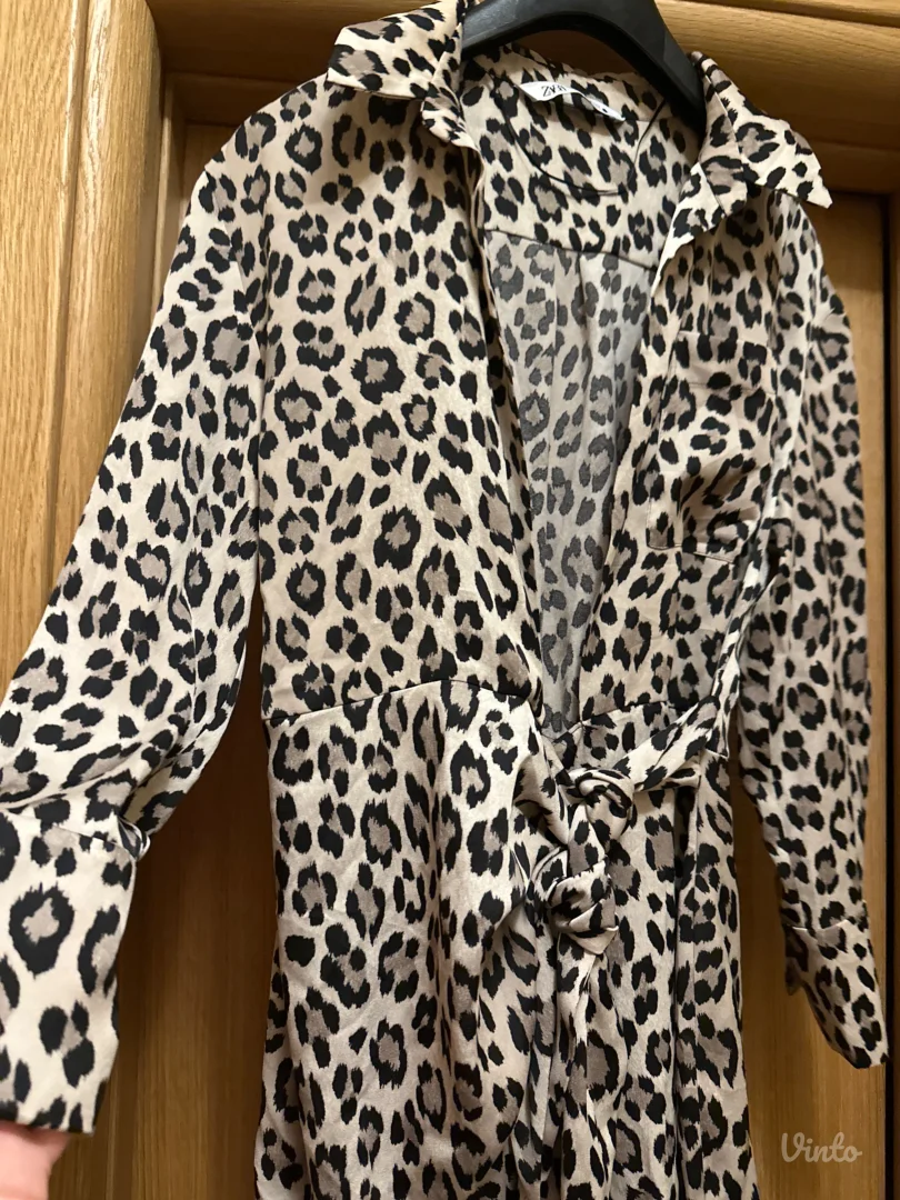 Zara moderna haljina