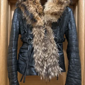 Kozna jakna sa prirodnim krznom rakuna