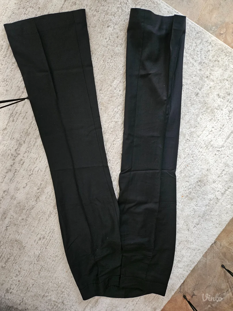 Lavani elegantne pantalone