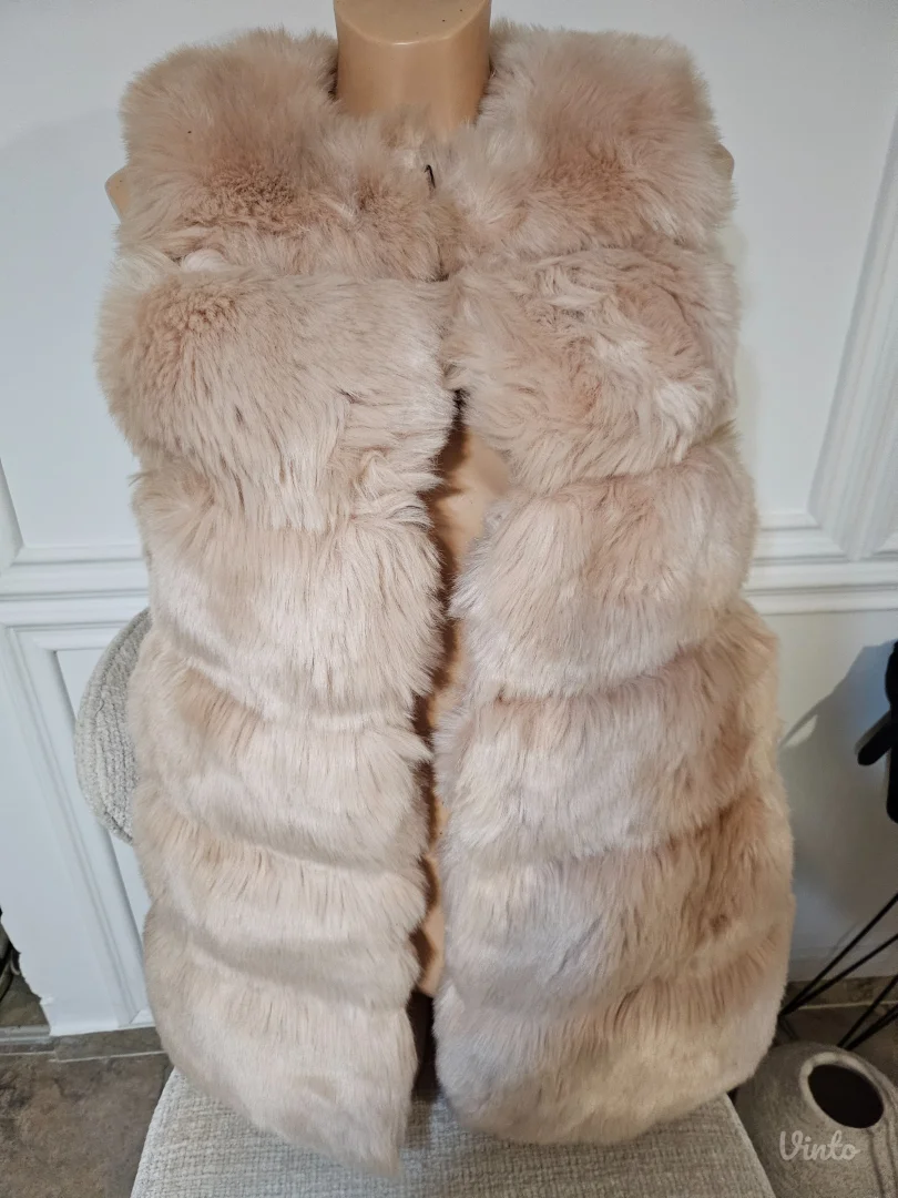 Zenski krzneni prsluk