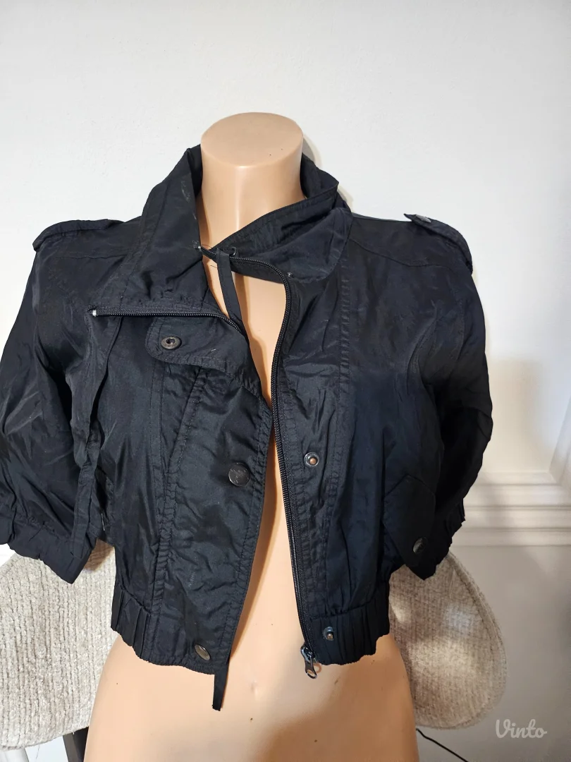 Zenska kratka suskava jakna