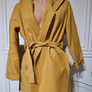 Zenska tanja pelerina