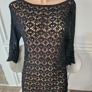 Koncana bluza sa sljokicama