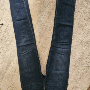 Armani zenske farmerke