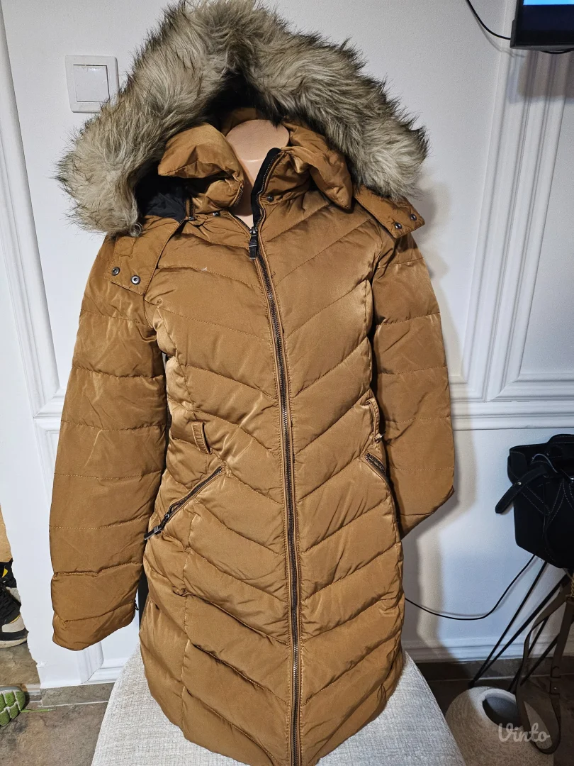 Zara-zimska zenska perjana jakna