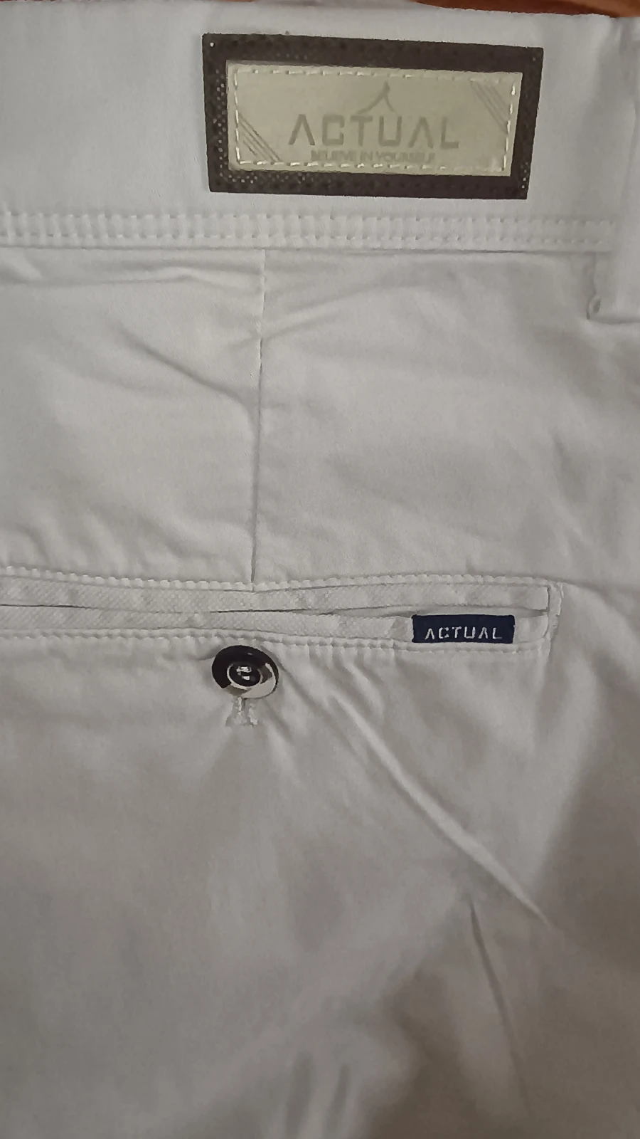 Pantalone muške Actual vel. XL (52)