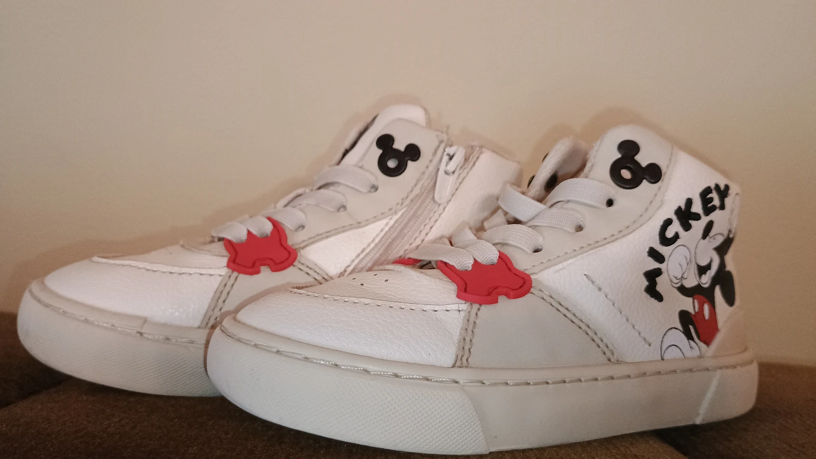 ZARA Mickey Mouse patike br. 25
