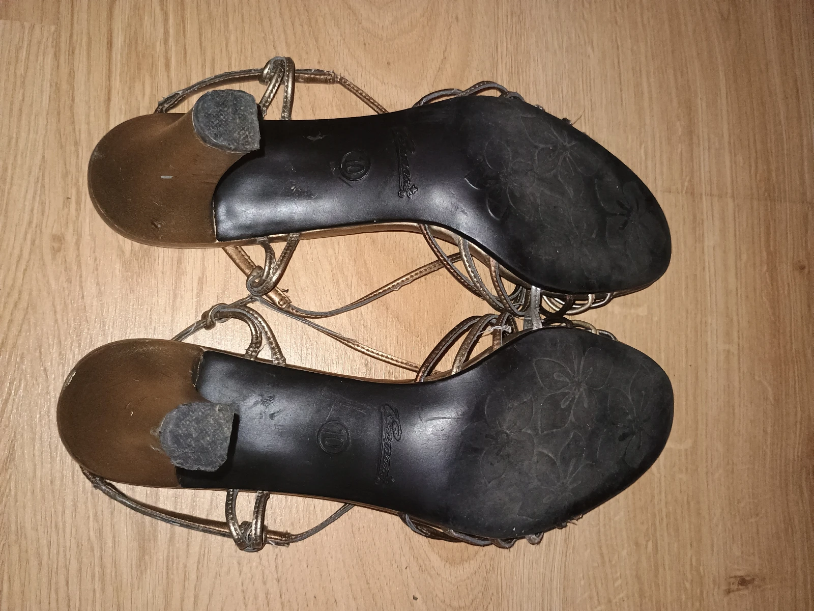 Sandale ženske broj 40