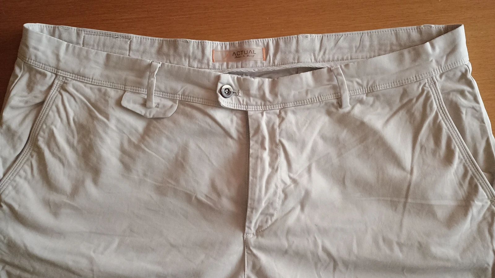 Pantalone muške Actual vel. XL (52)