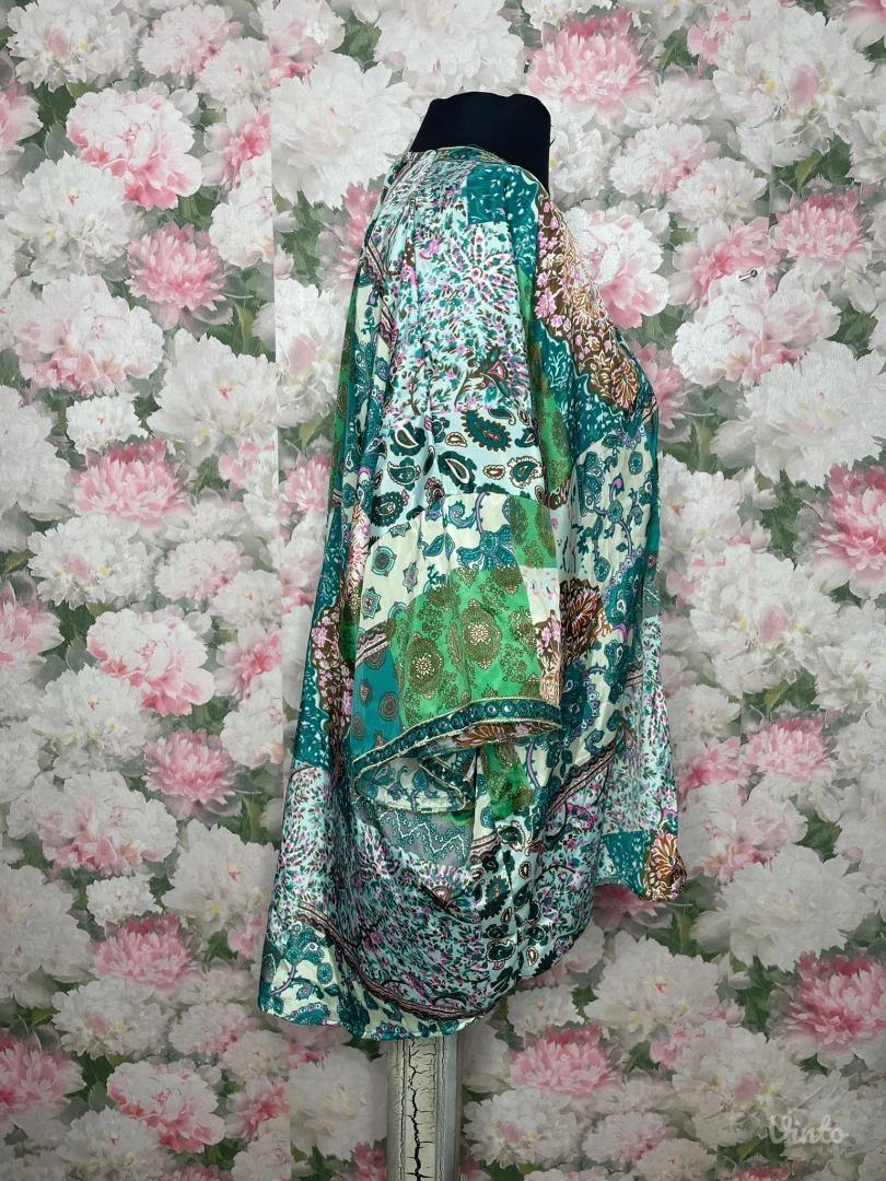 Blue Vanilla kimono,Novo