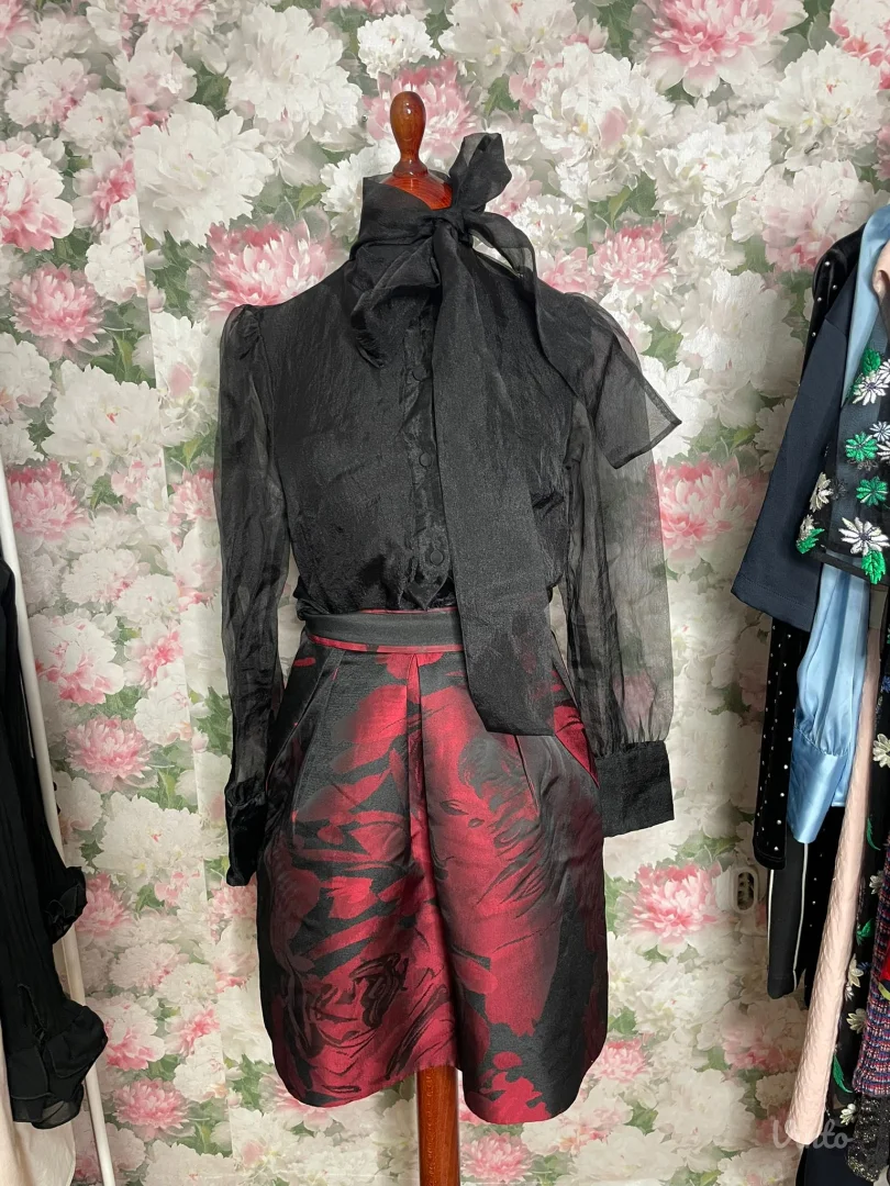 Coast suknja,prelepa