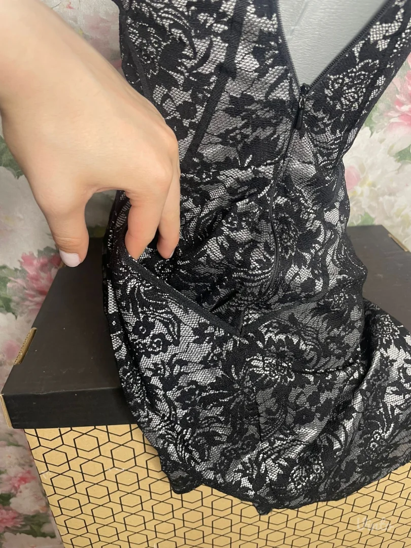 Lipsy London haljina