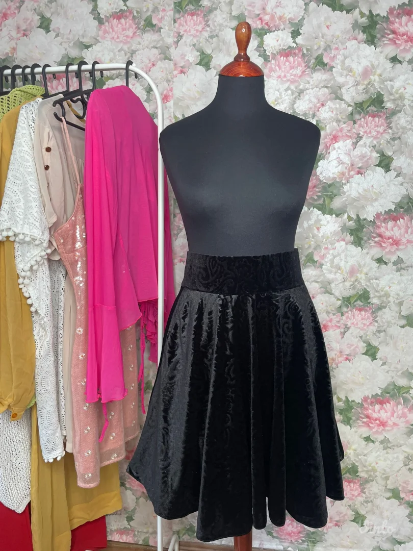 Orsay prelepa suknja