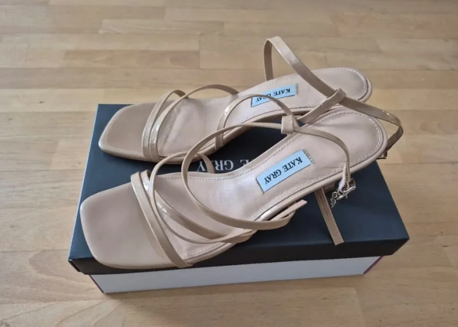 Sandale sa potpeticom – broj 40 KATE GRAY
