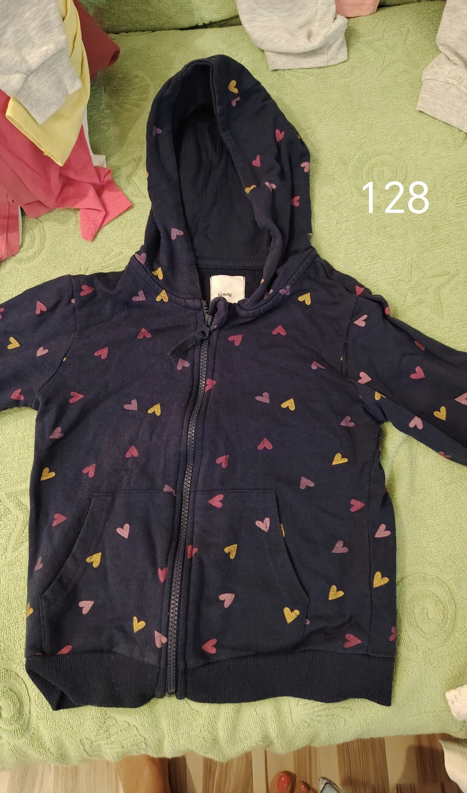 Paket 128 devojčica