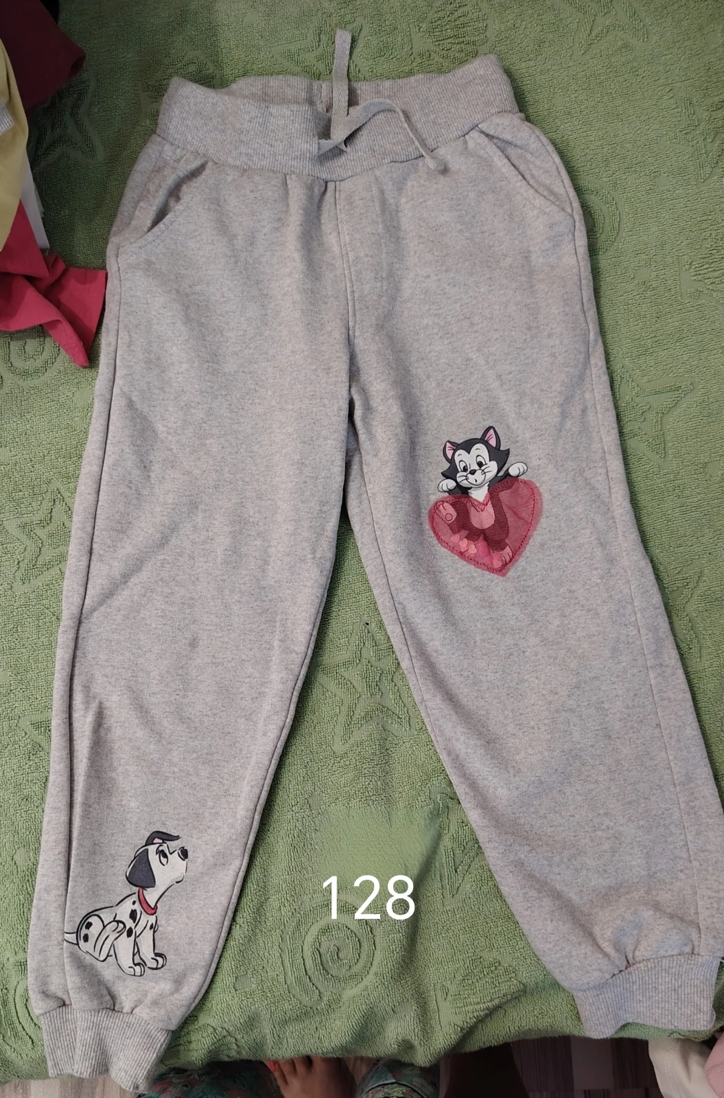 Paket 128 devojčica