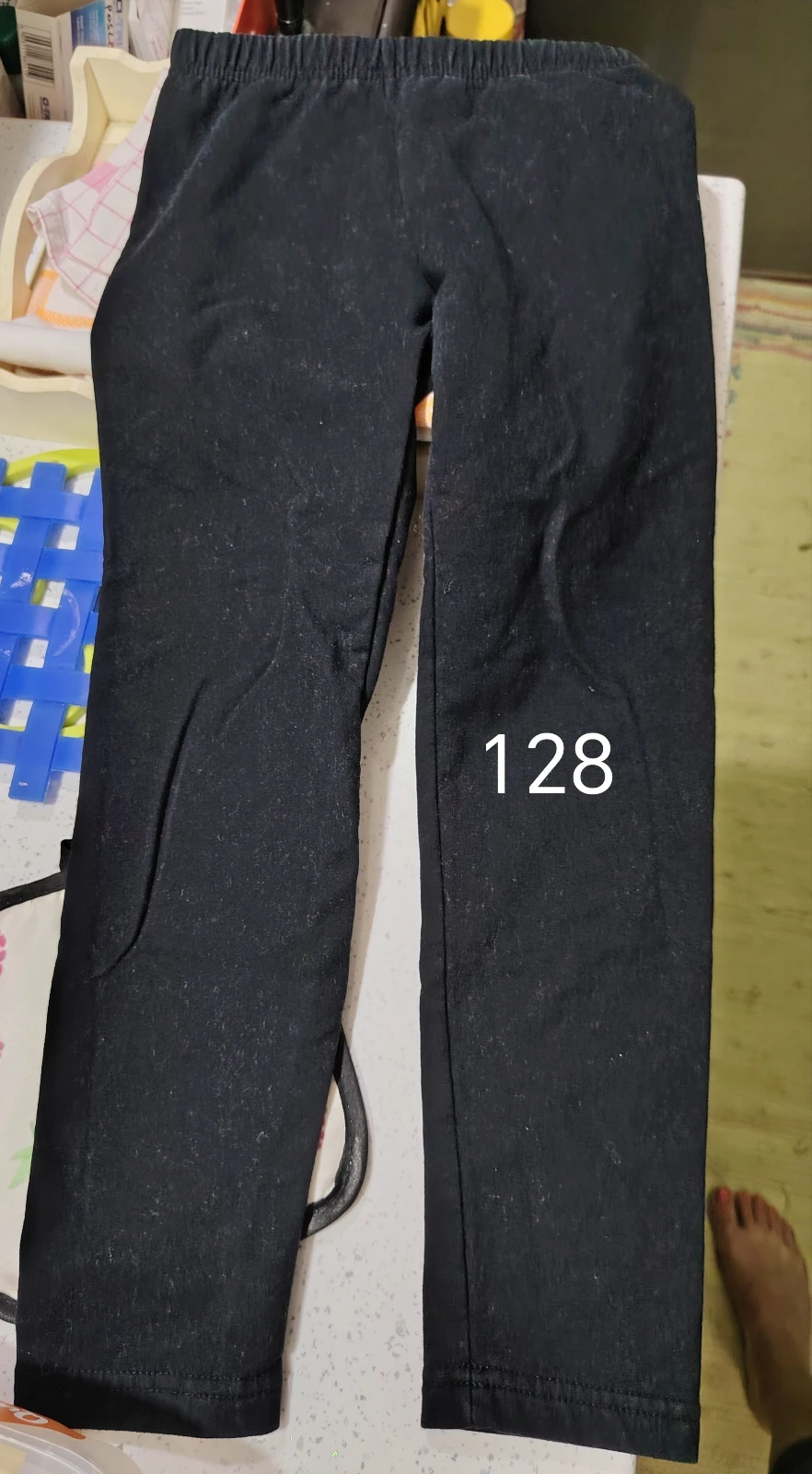 Paket 128 devojčica