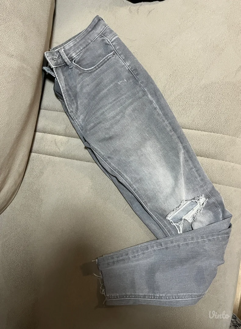 Stradivarius skinny farmerice