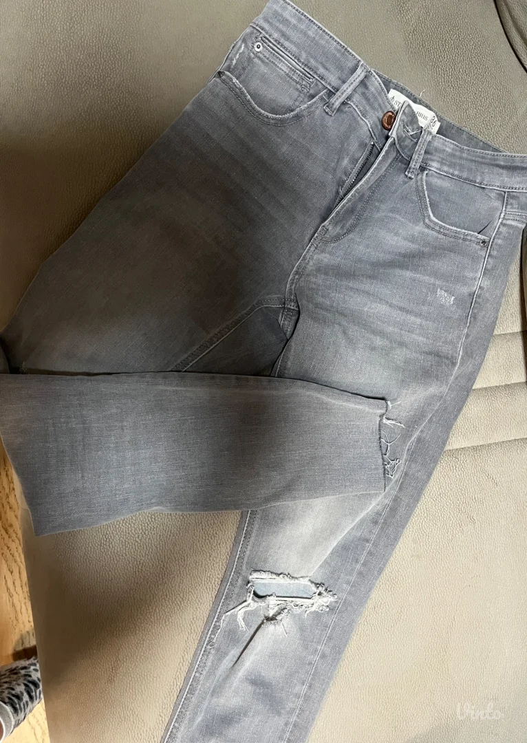 Stradivarius skinny farmerice