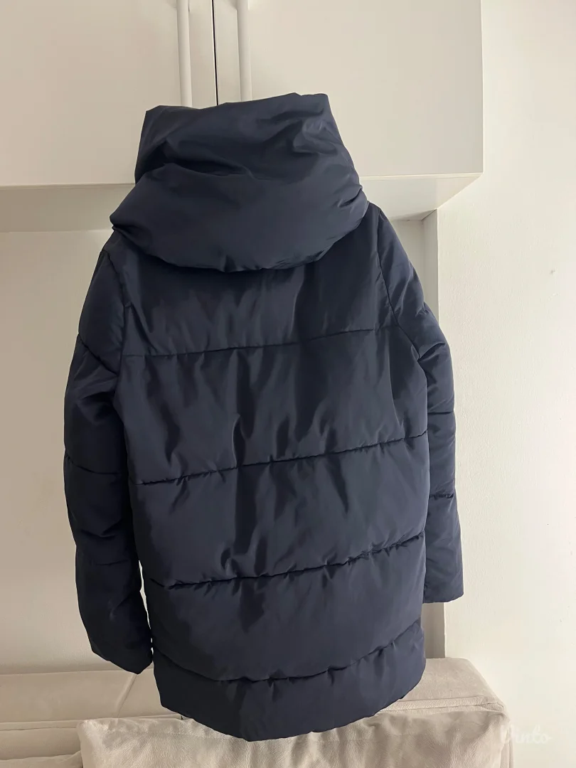 Zara, ženka zimska jakna