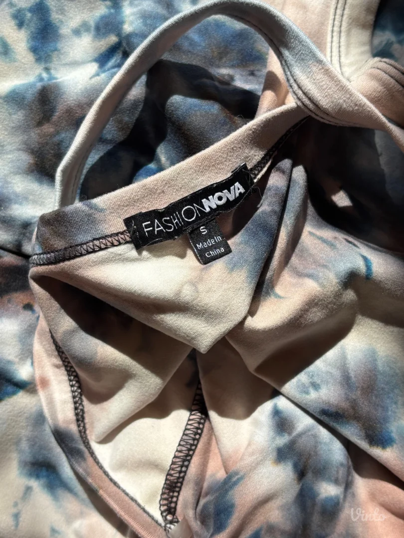 Fashion Nova haljina S