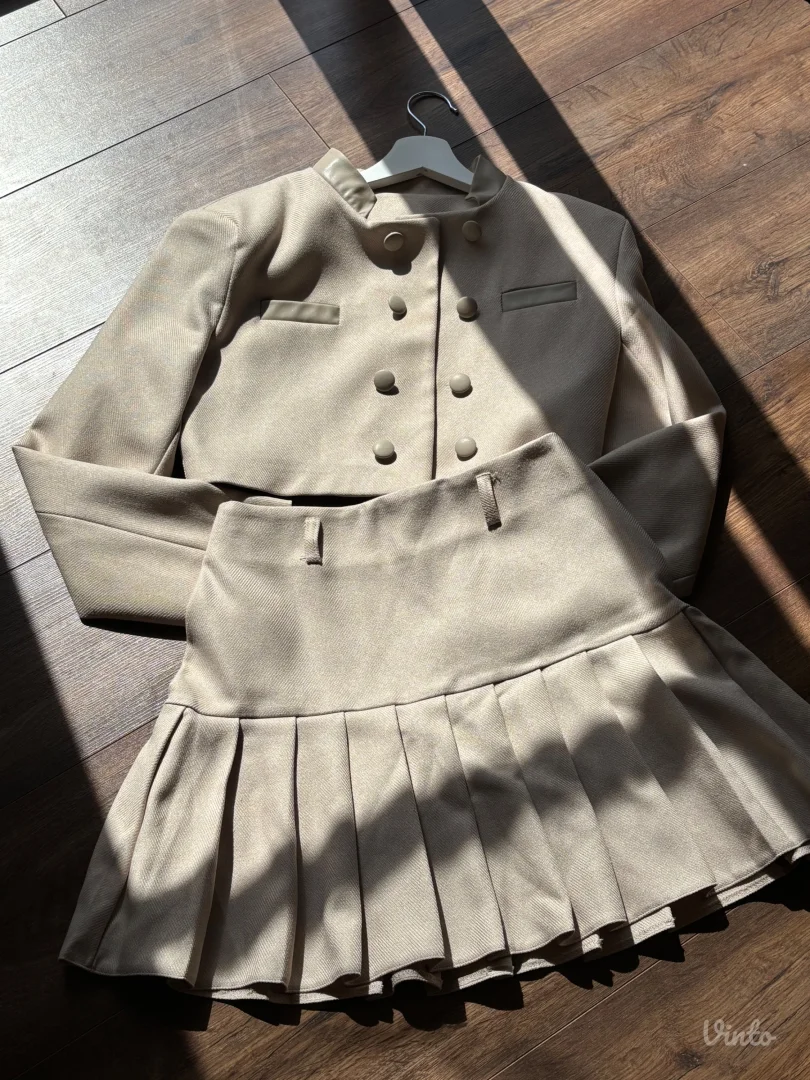 Komplet sako i suknja