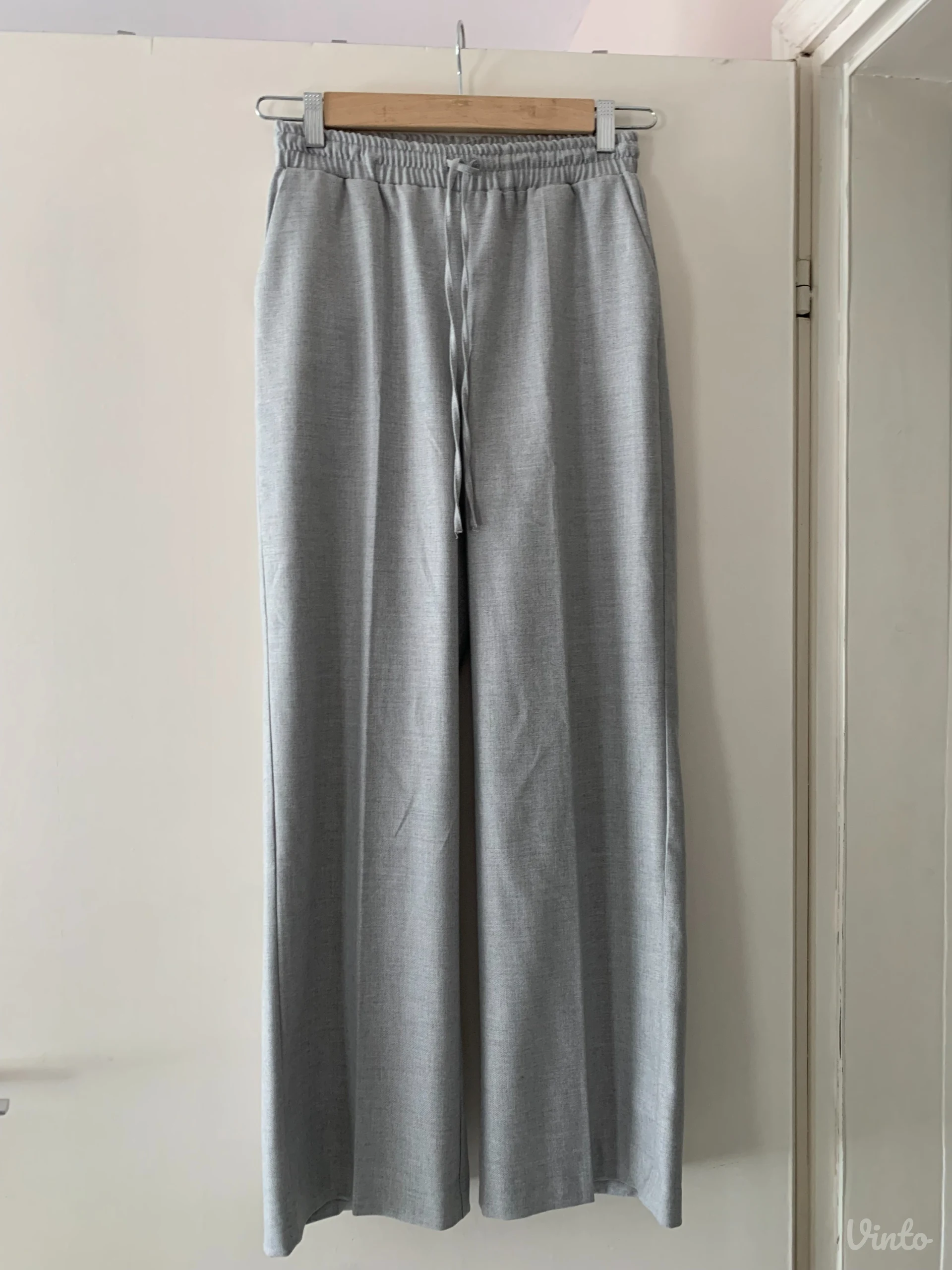 Reserved pantalone