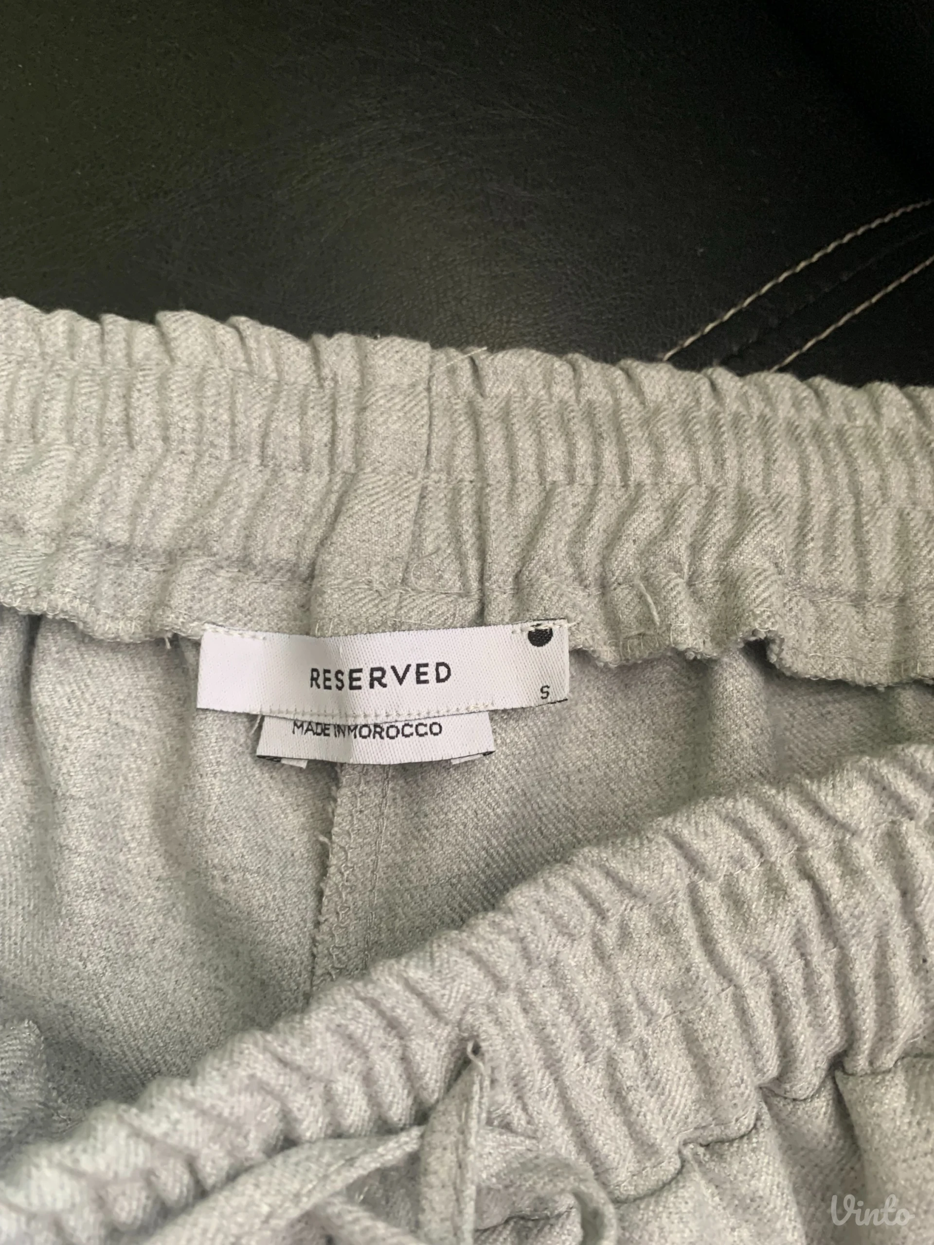 Reserved pantalone