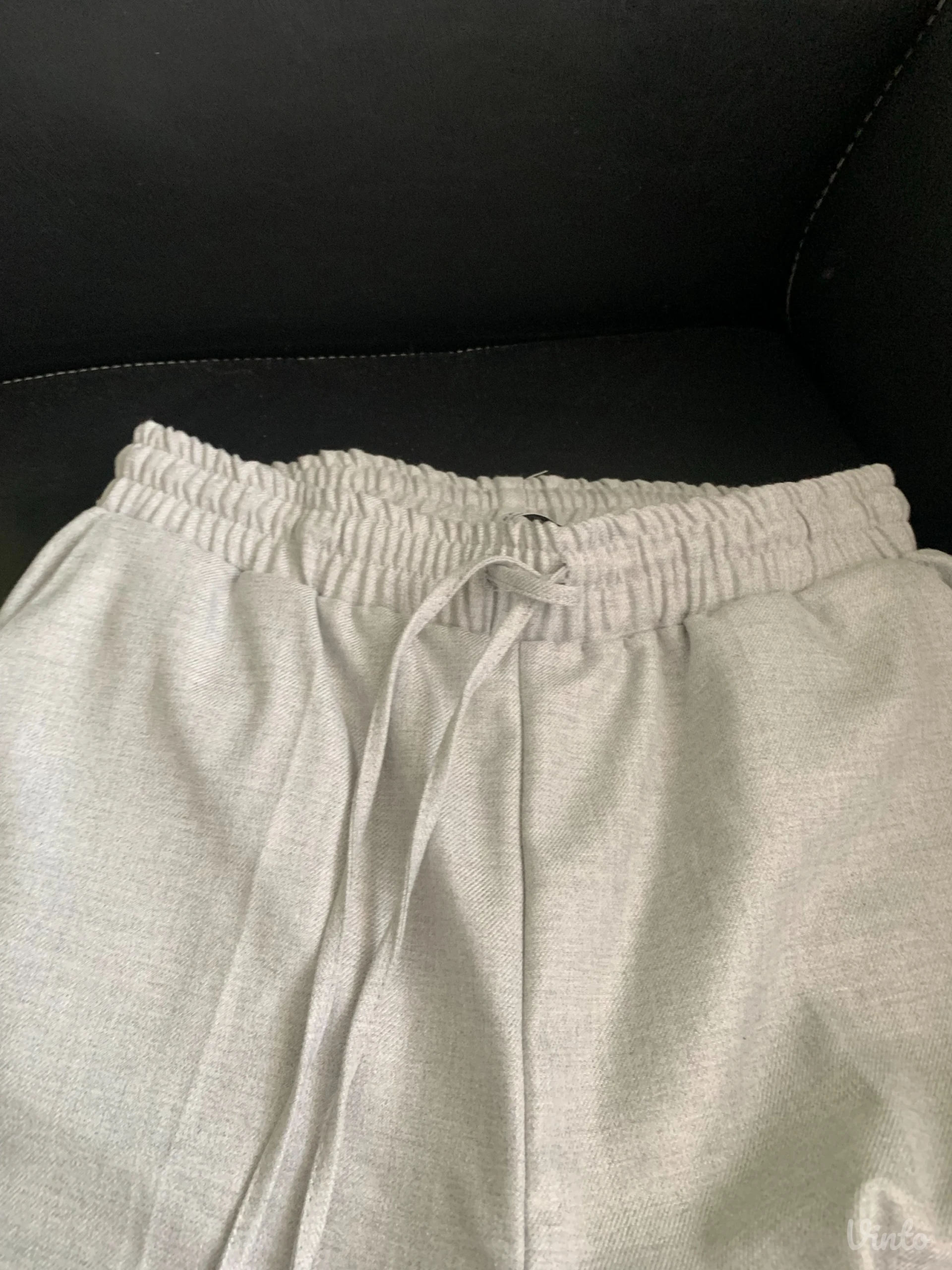 Reserved pantalone