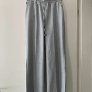 Reserved pantalone