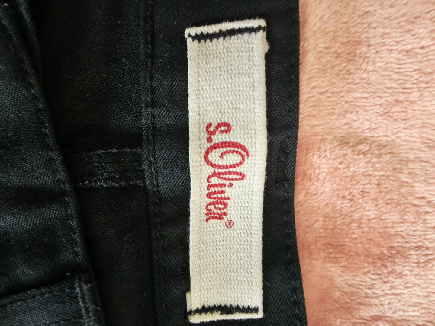 s.Oliver - crne pantalone/farmerke