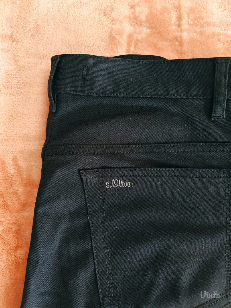 s.Oliver - crne pantalone/farmerke