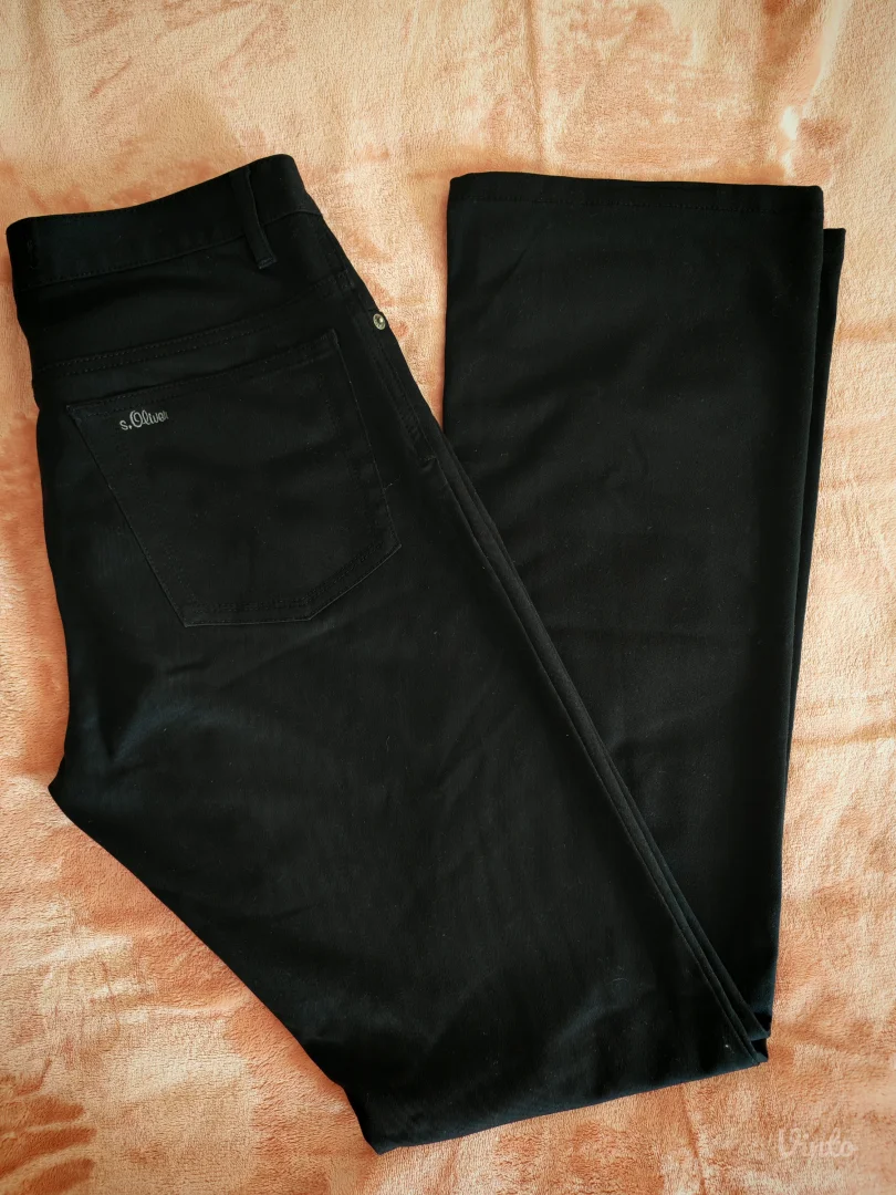 s.Oliver - crne pantalone/farmerke