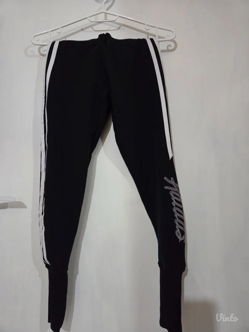 Crne ženske helanke