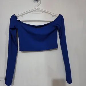 Bershka plavi top