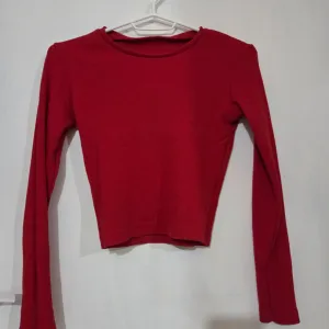 Crvena ženska majica