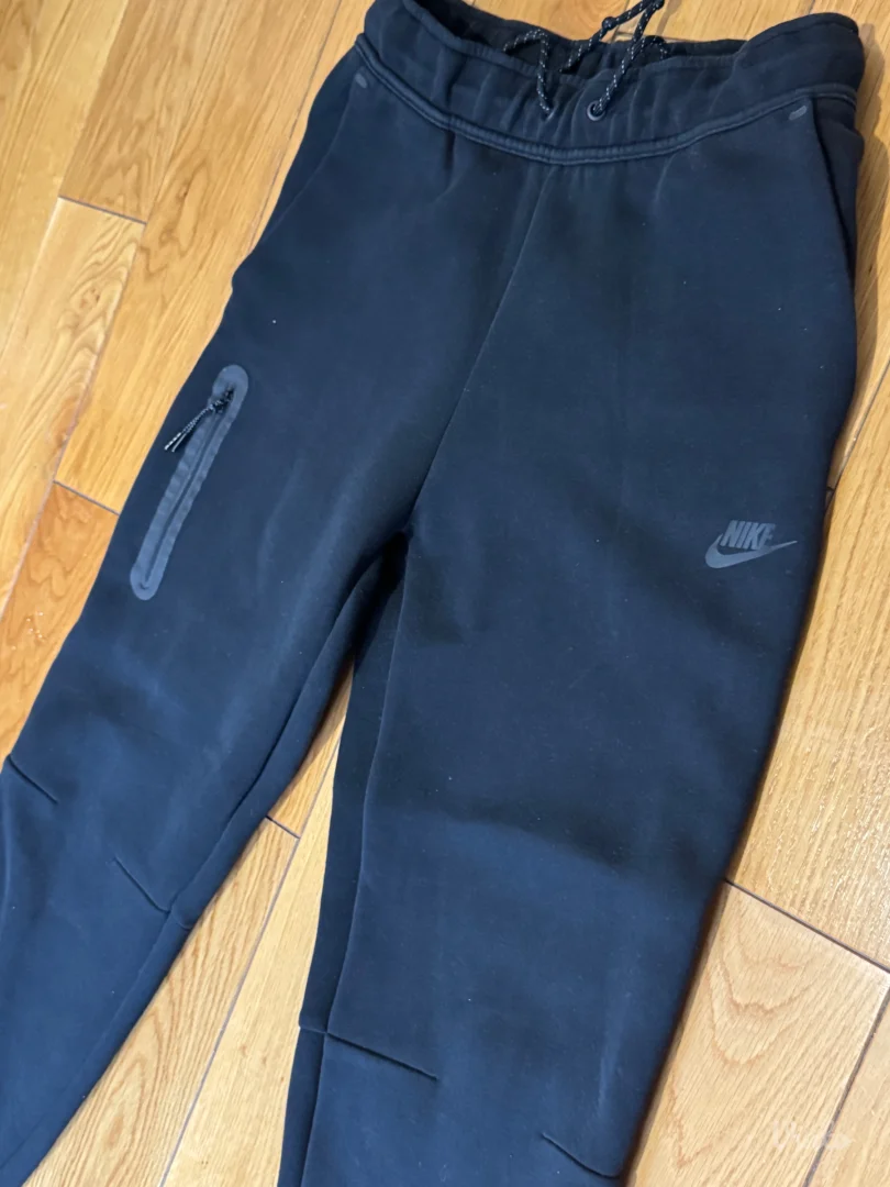 Tech fleece donji deo